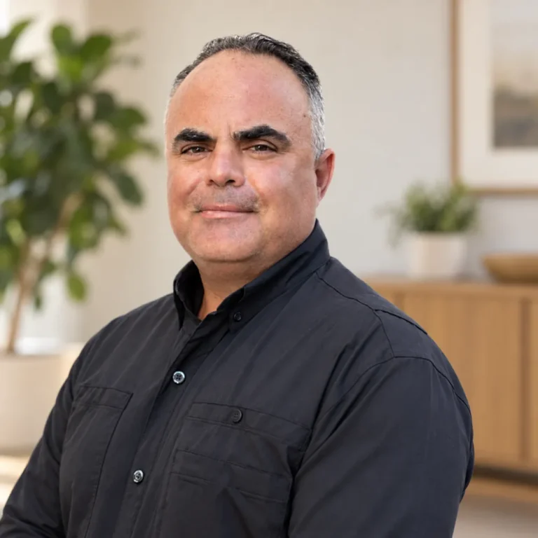 Manuel Sepe, Sales Associate