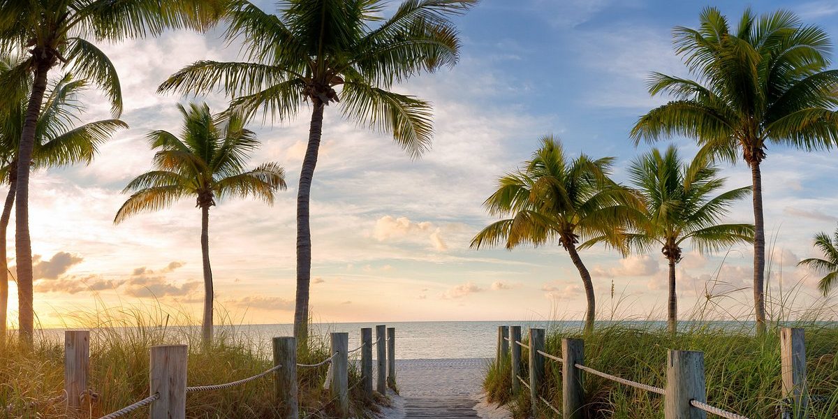 entrance-to-the-beach
